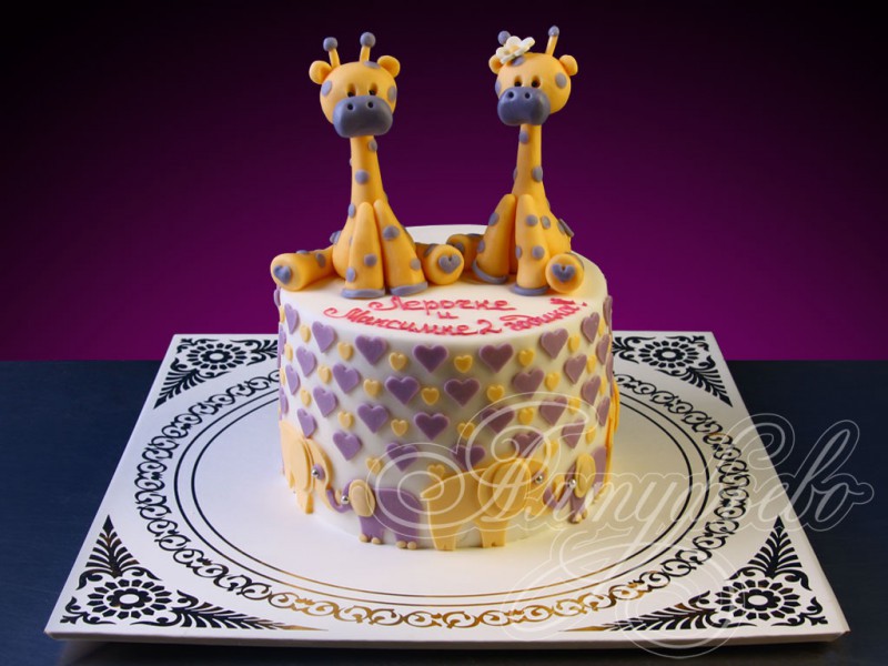 Торт«Жирафы-мальчикидевочка»