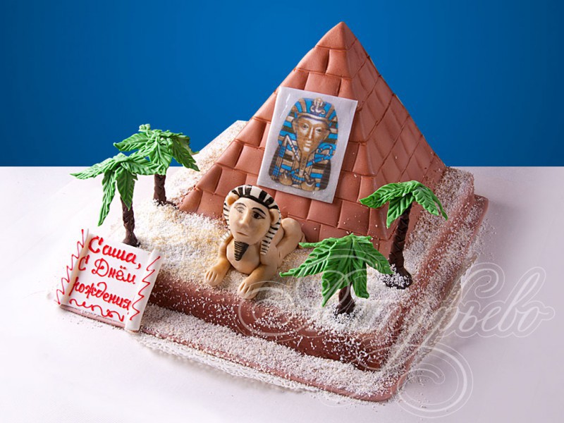 Торт«Пирамида»