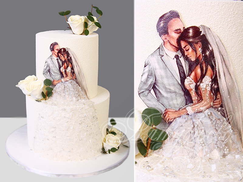 Свадебный торт нежный двухъярусный с белыми розами и красивым рисунком жениха и невесты
