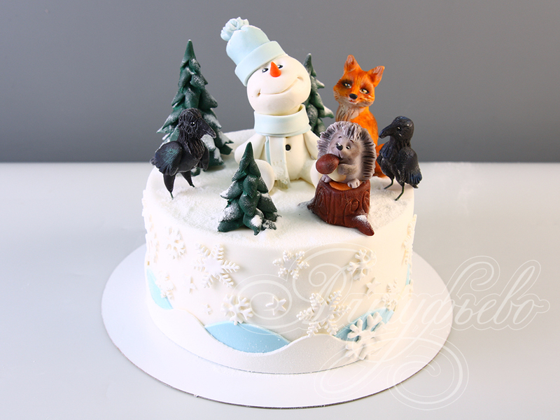 Торт со снеговиком и лесными животными