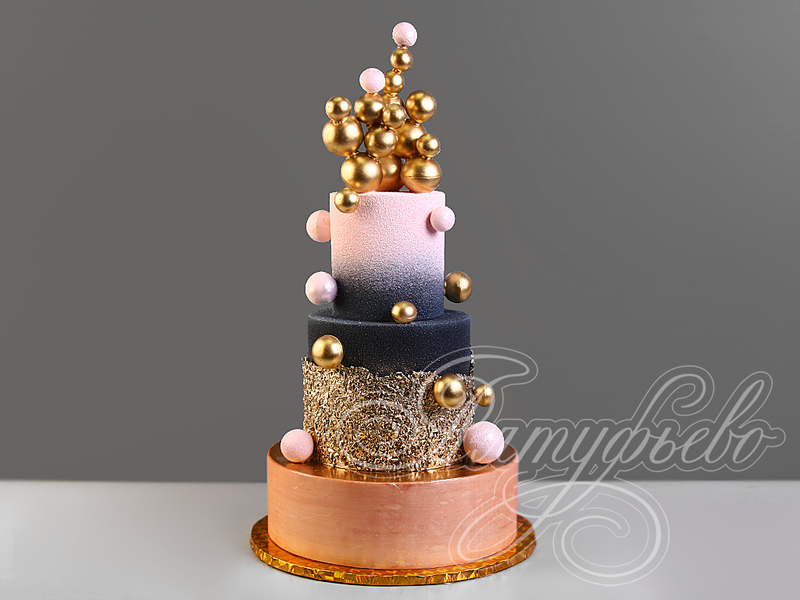 Розово-золотой свадебный торт