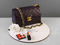 Торт сумочка Chanel с косметикой