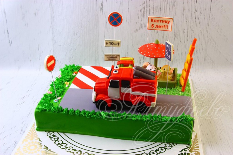 Торт с пожарной машиной
