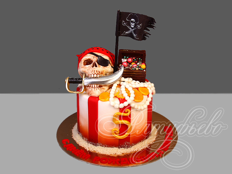 Торт пиратский с черепом для мальчиков в день рождения на 5 лет с мастикой с фигурками