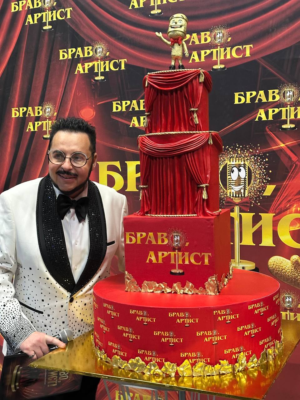 Когда торт становится частью большого искусства