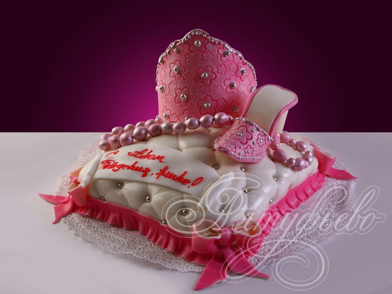 Торт«Принцессевденьрождения»