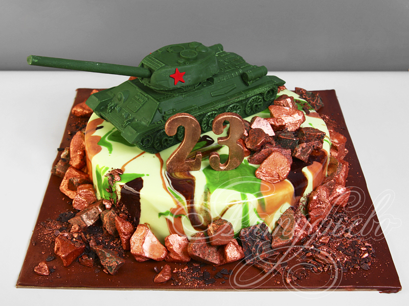 Военный торт с танком
