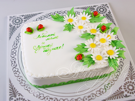 Торт с ромашками для бабушки