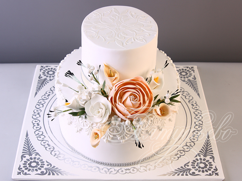 Белый свадебный торт 08092218