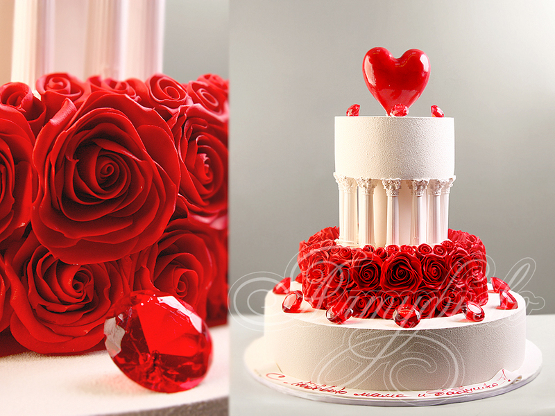 Торт с Сердцем и розами маме на 60 лет