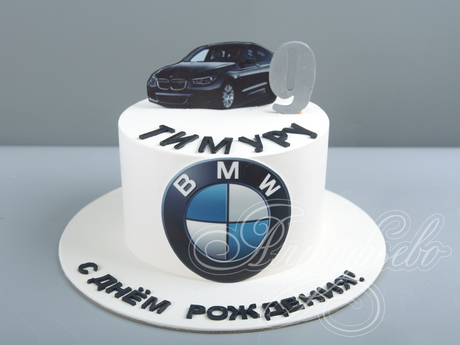 Торт с машиной BMW