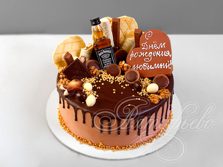 Со сладостями и Jack Daniels для мужа