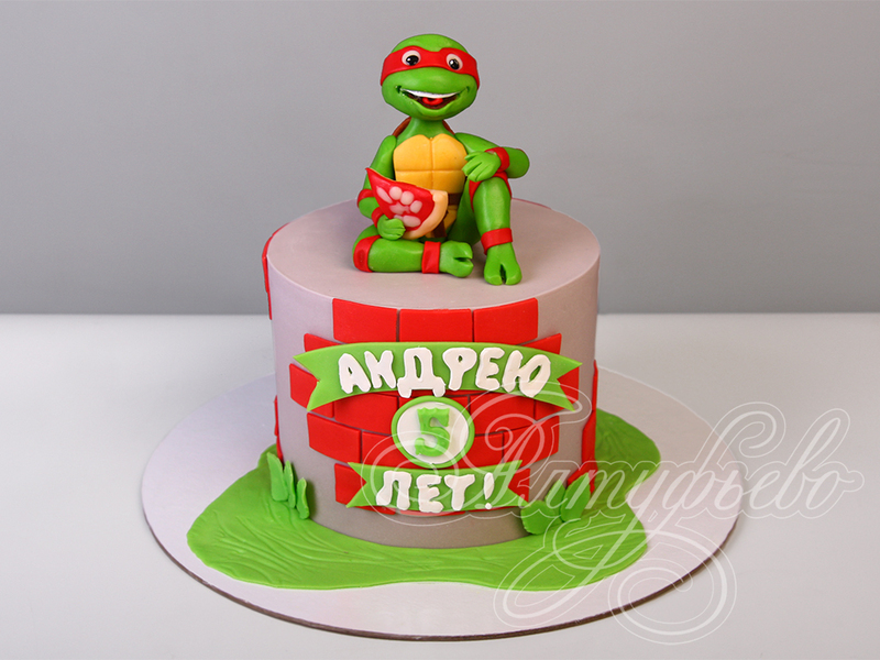 Торт с фигуркой Черепашки-ниндзя на день рождения для мальчика в 5 лет