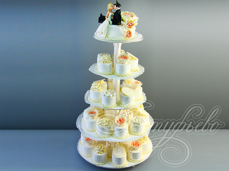 Персиковый свадебный торт 2104518