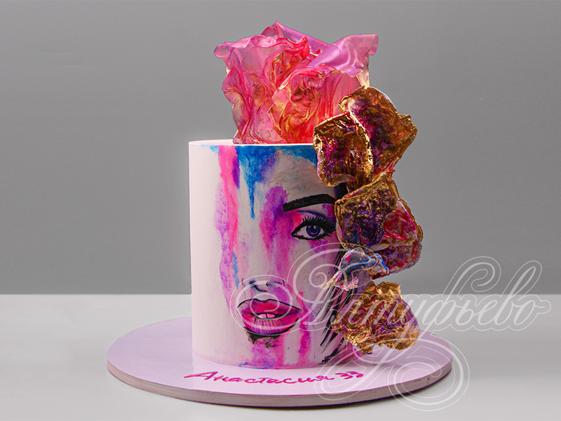 Модный торт с портретом девушки