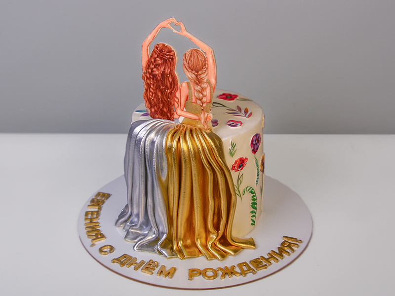 Торт для девушек на день рождения с мастикой