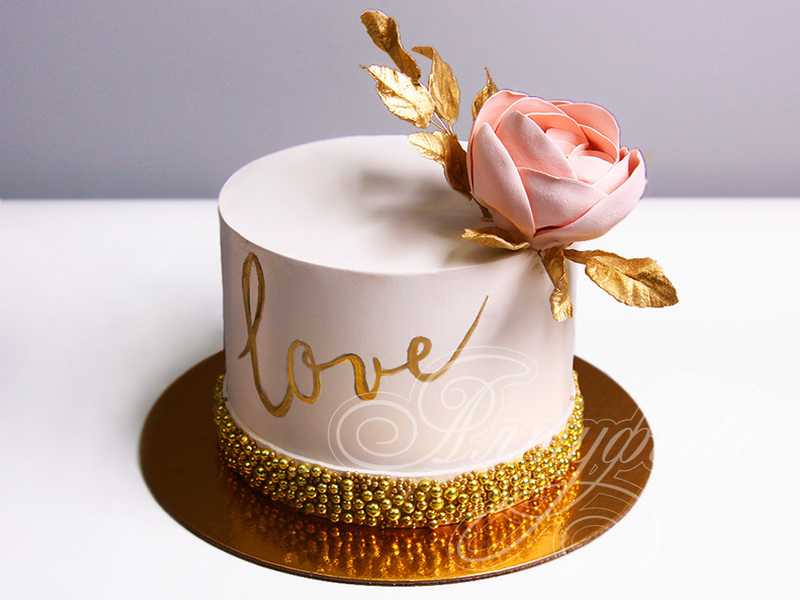 Торт с розой и золотым декором 0711119