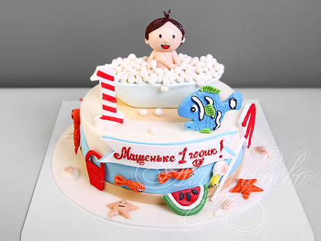 Торт Малышка в ванной с рыбками