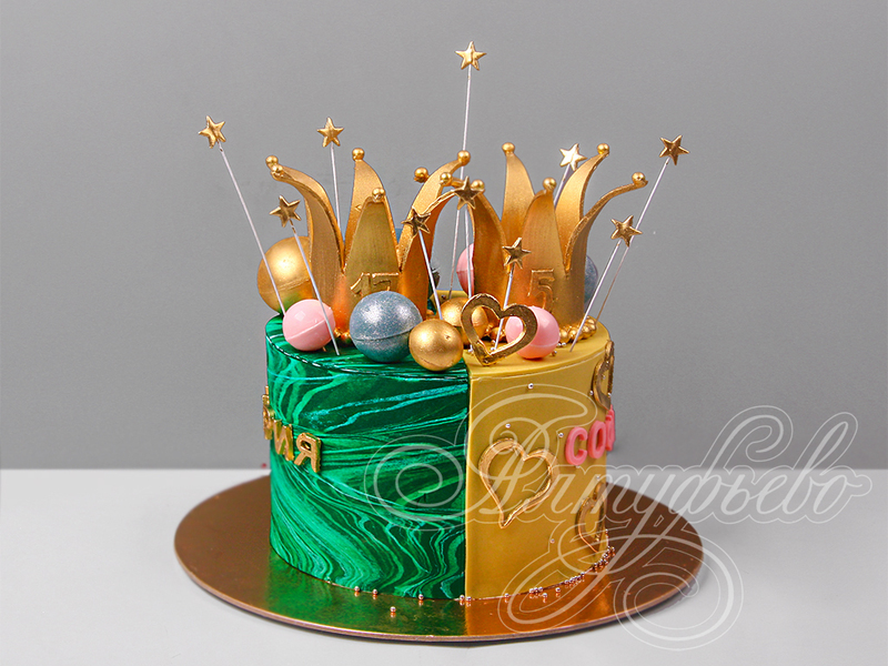 Торт с Золотыми коронами для двойняшек