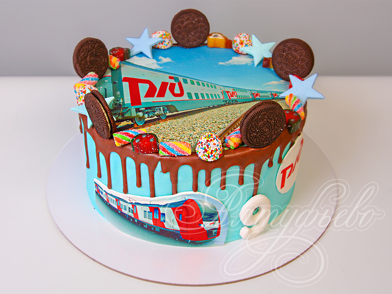 Торт с конфетами и поездом РЖД 15103821