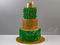 Зеленый торт с золотым декором