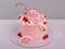 Розовый торт с малиной
