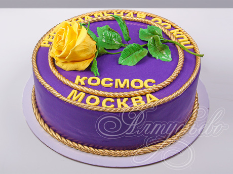 Корпоративный торт с желтой розой