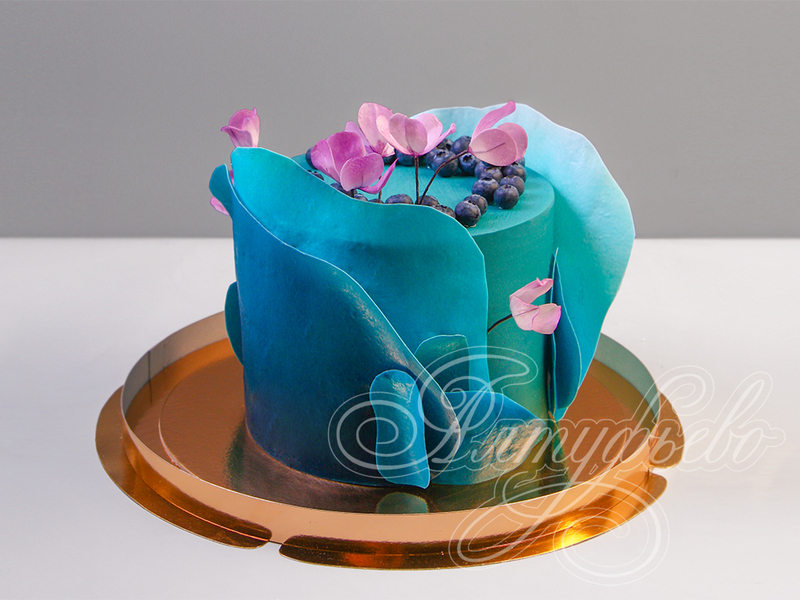 Торт голубой в день рождения с мастикой