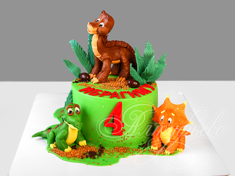 Детский торт на 4 года для мальчика с Динозавриками в день рождения одноярусный с мастикой с фигурками