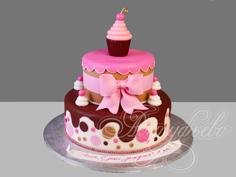 Детский торт для девочки в день рождения на 11 лет двухъярусный