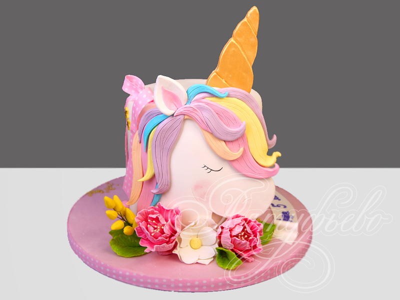 Детский торт в виде Единорога на день рождения девочки в 5 лет
