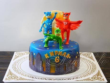 Торт Герои в масках