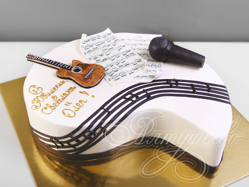 Торт "Музыка" с гитарой и микрофоном