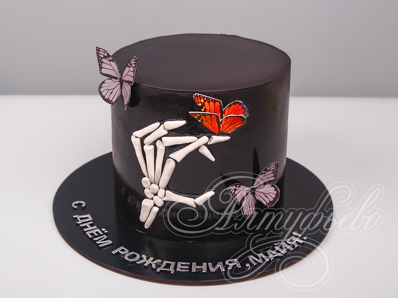 Торт Костяная рука с бабочками