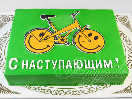 Торт с велосипедом