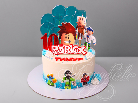Торт Roblox на 10 лет