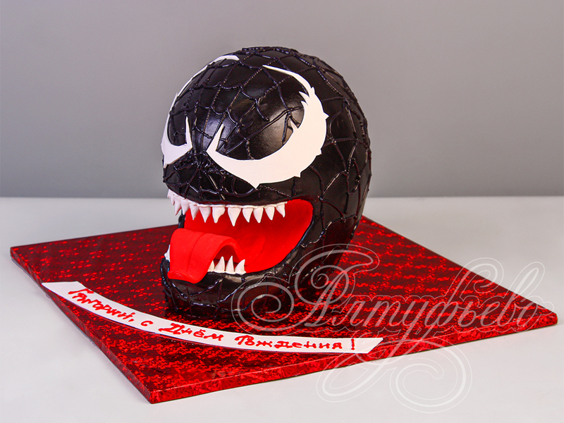 Торт в форме маски Venom для мальчика на день рождения в 11 лет