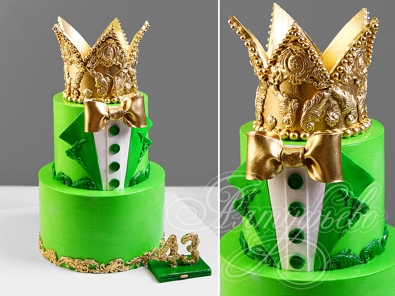 Торт-смокинг с золотой короной для босса