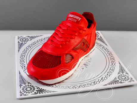 Торт Кроссовок Saucony на 15 лет
