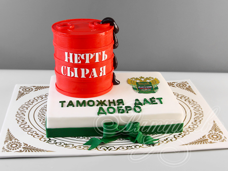 Торт с бочкой нефти