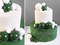 Бело-зелёный торт с шарами