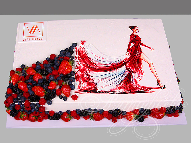 Торт с ягодами для Салона платьев