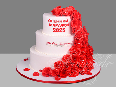 Торт с красными розами на корпоратив
