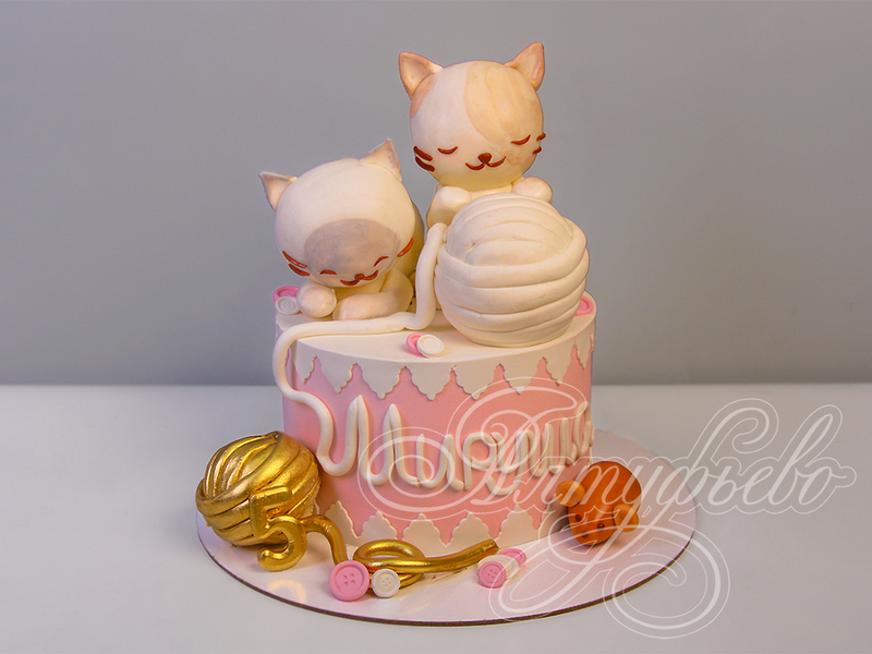 Детский торт для девочек с котятами одноярусный с мастикой