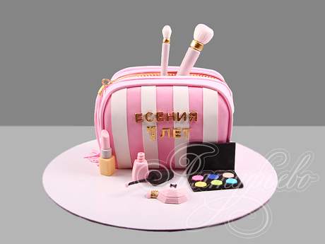 Торт для модницы на 7 лет