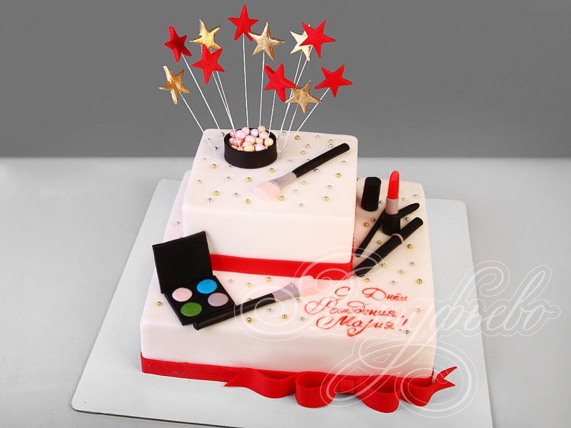 Торт с косметикой и звездочками на день рождения