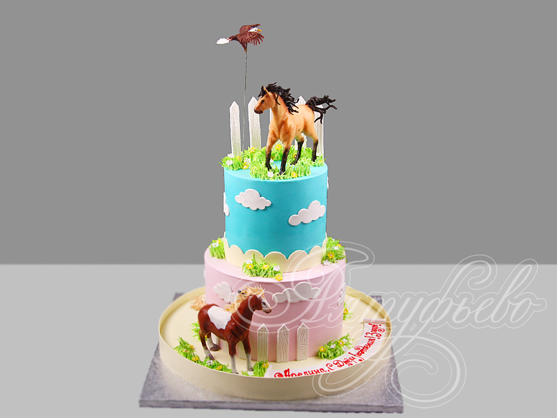 Торт с Лошадьми и парящим орлом