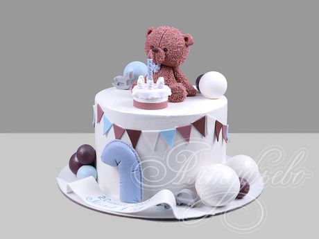 Торт с мишкой на 1 годик