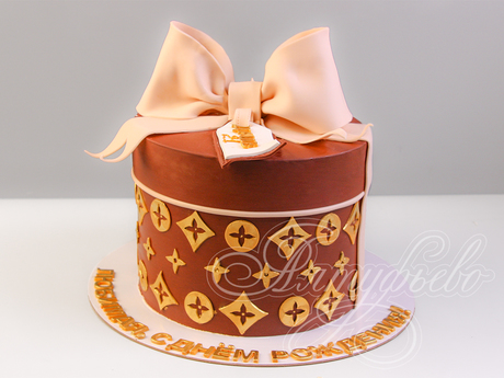 Торт Коробка Louis Vuitton