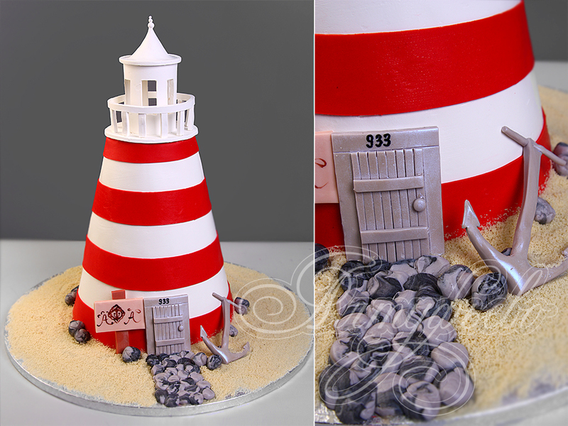 Торт в форме маяка на море